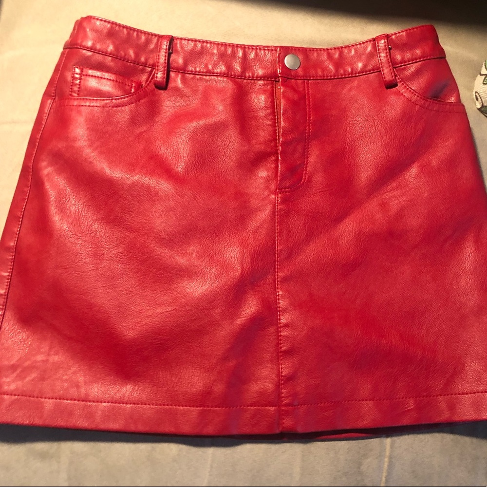 NWT Forever 21 Girls red “leather” skirt 13/14